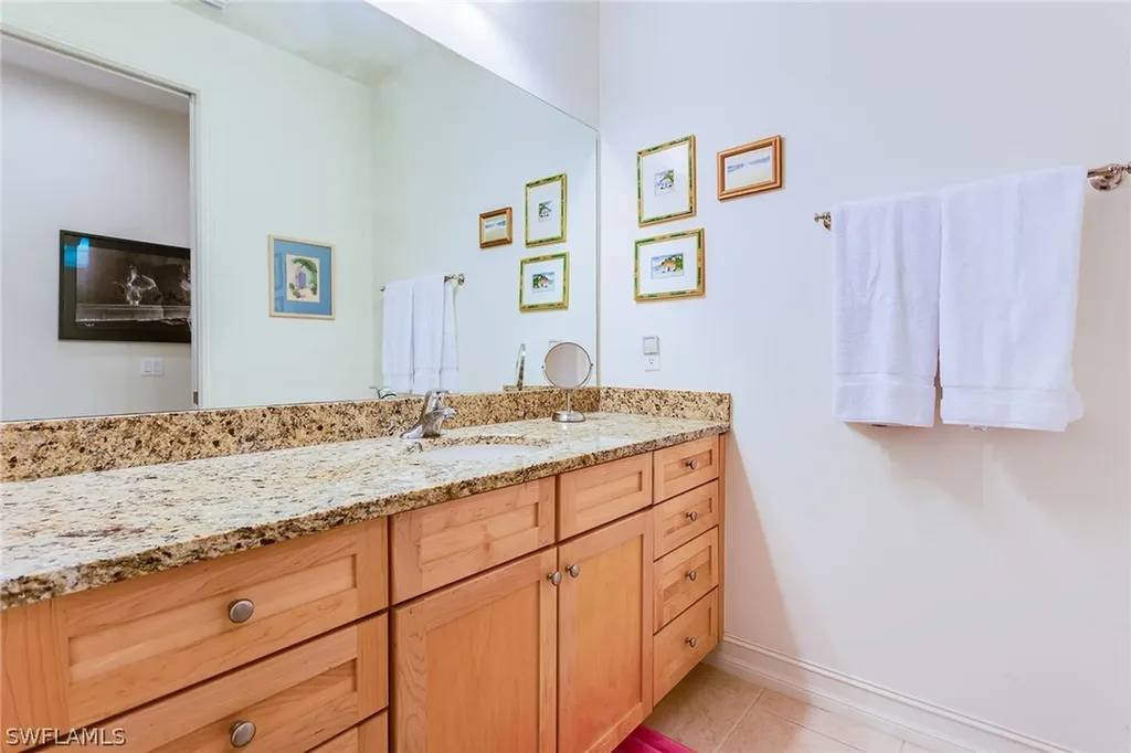 9088 Chula Vista Street Naples FL 34113