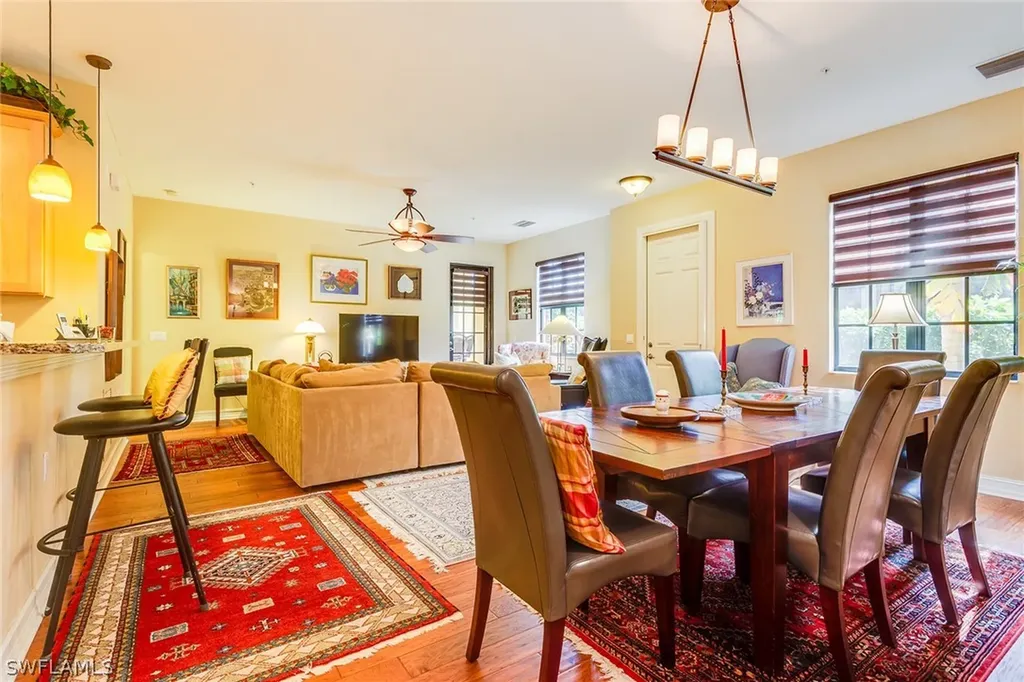 9088 Chula Vista Street Naples FL 34113