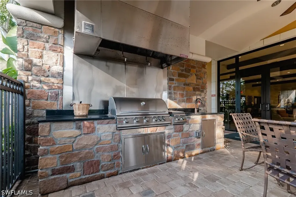8438 Volaro Way Naples FL 34114