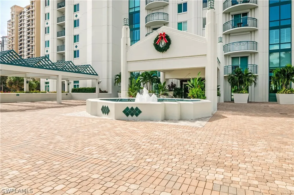 7515 Pelican Bay Boulevard Naples FL 34108