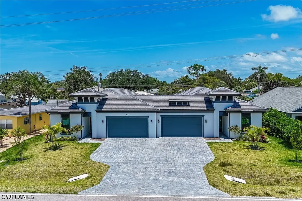 837 91st Avenue N Naples FL 34108