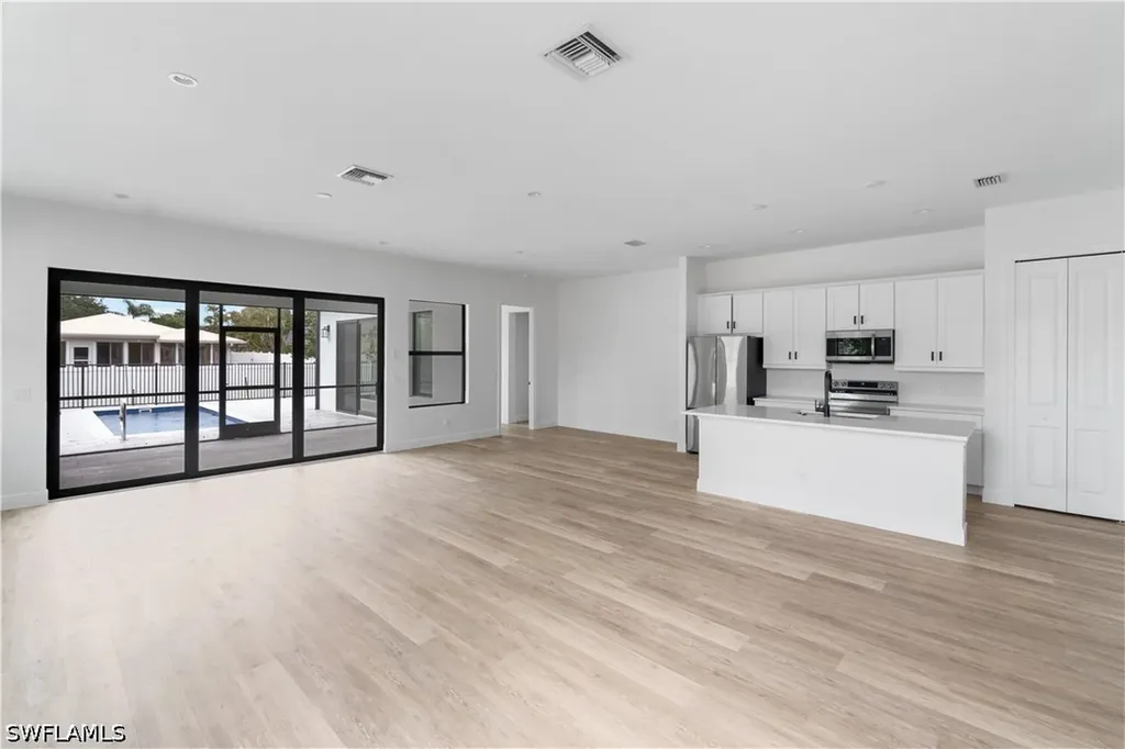 837 91st Avenue N Naples FL 34108