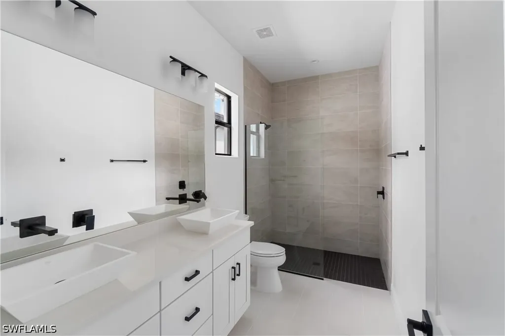 837 91st Avenue N Naples FL 34108