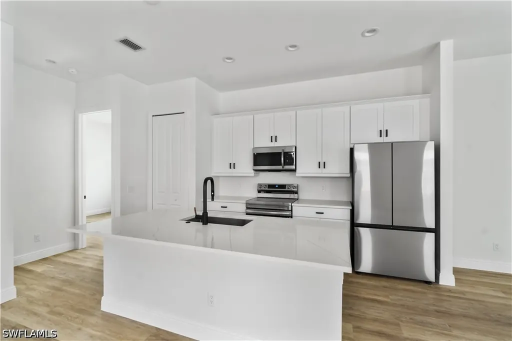 837 91st Avenue N Naples FL 34108