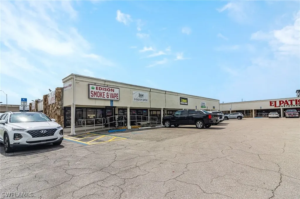 4434-4458 Cleveland Avenue Fort Myers FL 33901