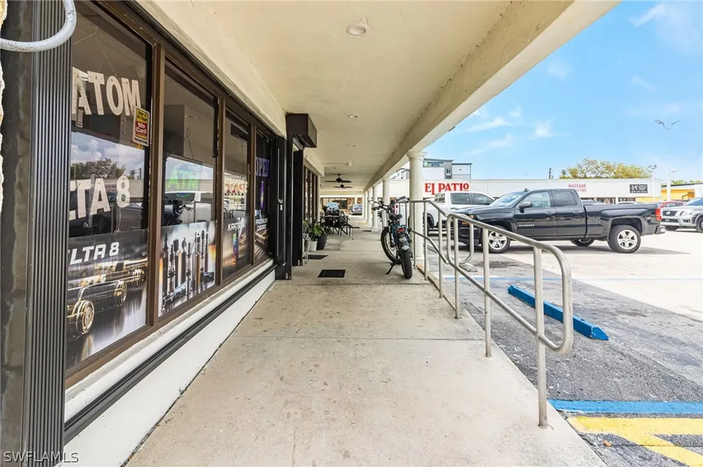 4434-4458 Cleveland Avenue Fort Myers FL 33901