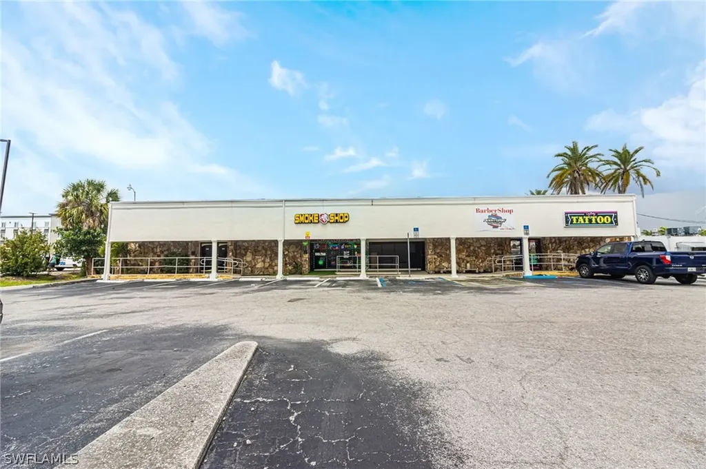 4434-4458 Cleveland Avenue Fort Myers FL 33901