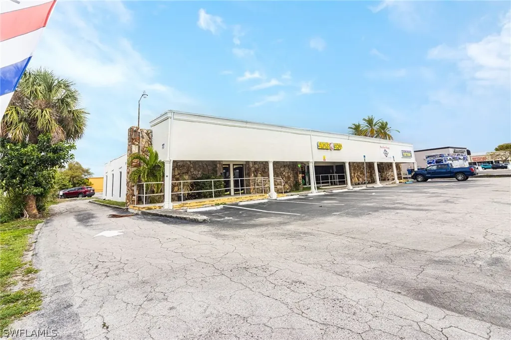 4434-4458 Cleveland Avenue Fort Myers FL 33901