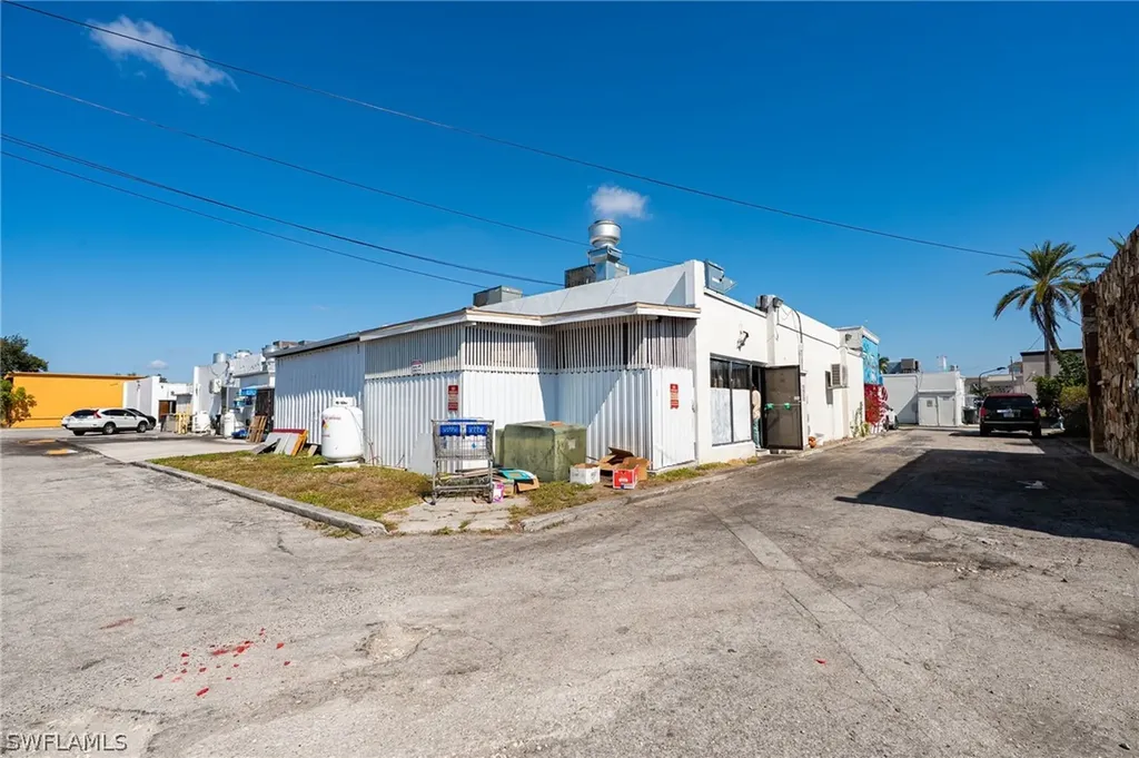 4434-4458 Cleveland Avenue Fort Myers FL 33901