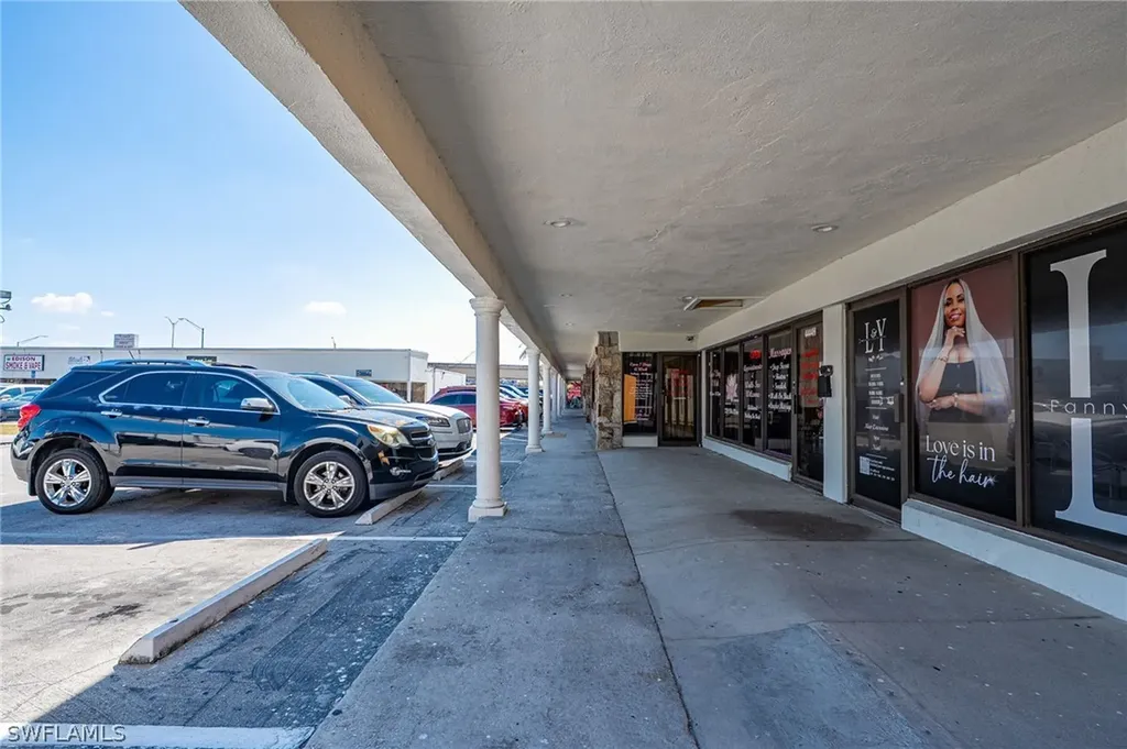 4434-4458 Cleveland Avenue Fort Myers FL 33901