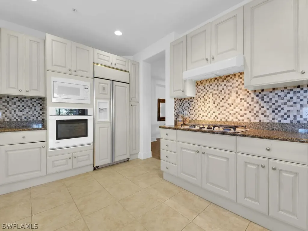 2710 Callista Court Naples FL 34114