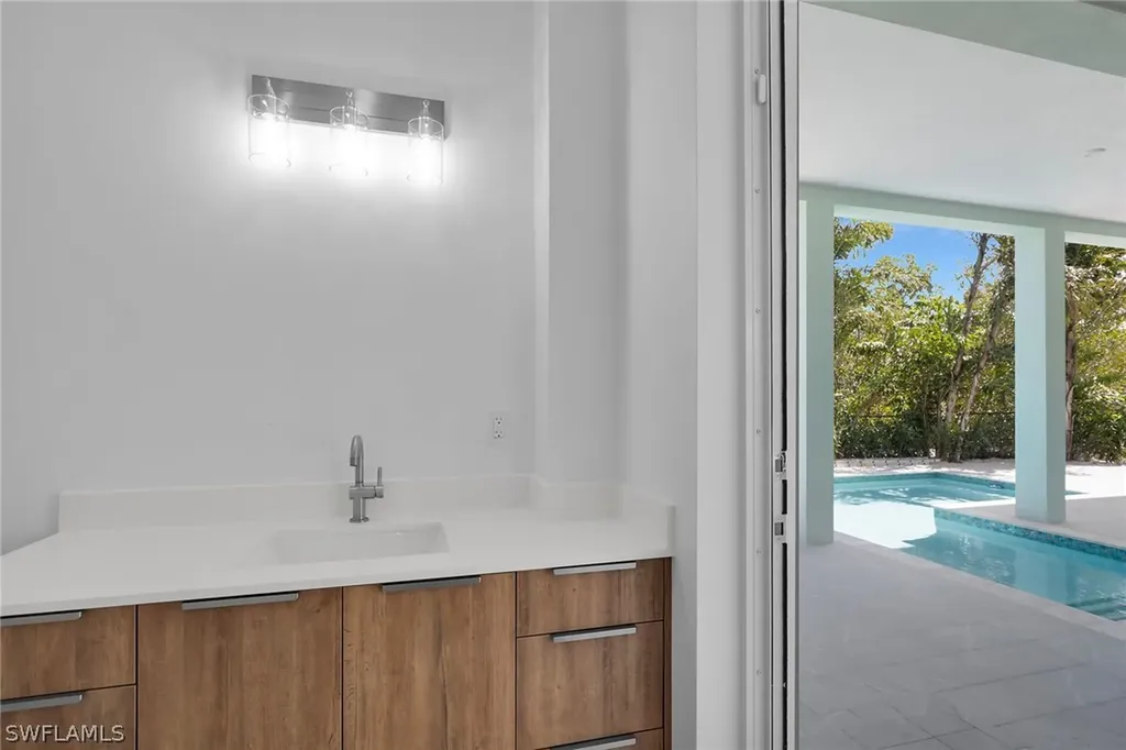 518 Avenida Primiceria Marathon FL 33050