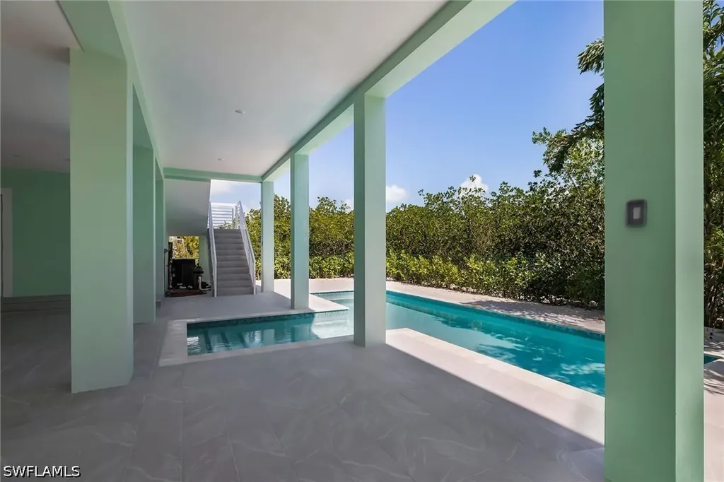 518 Avenida Primiceria Marathon FL 33050