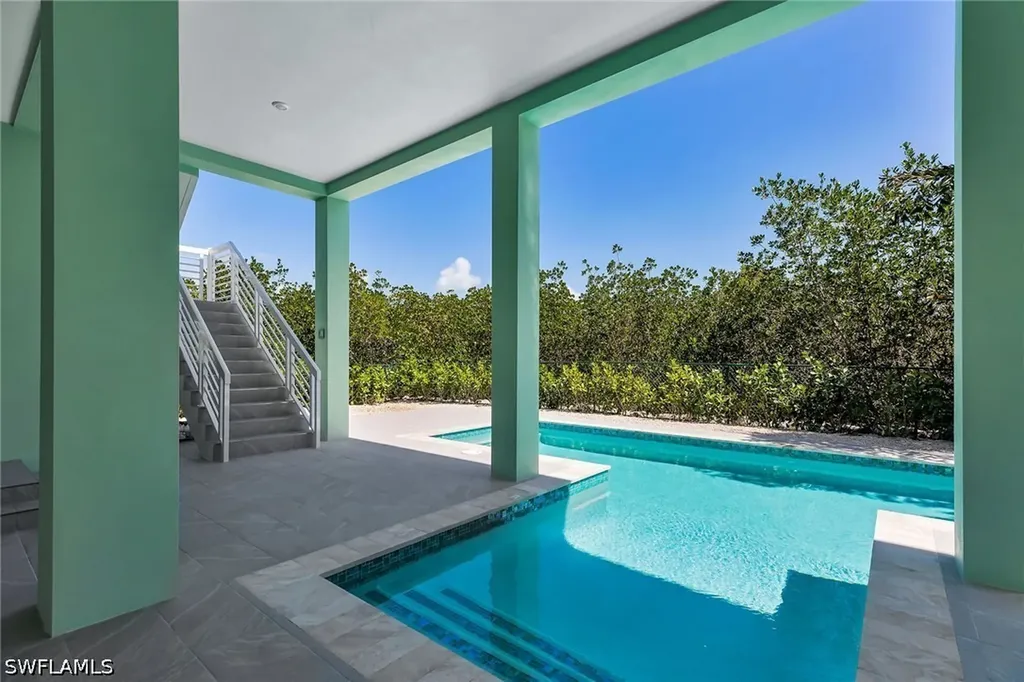 518 Avenida Primiceria Marathon FL 33050