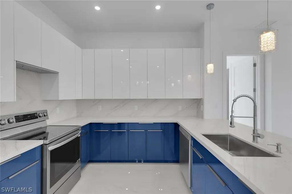 518 Avenida Primiceria Marathon FL 33050