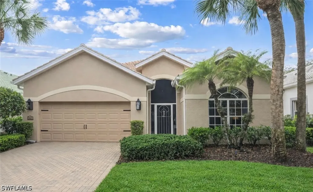 3603 Grand Cypress Drive Naples FL 34119