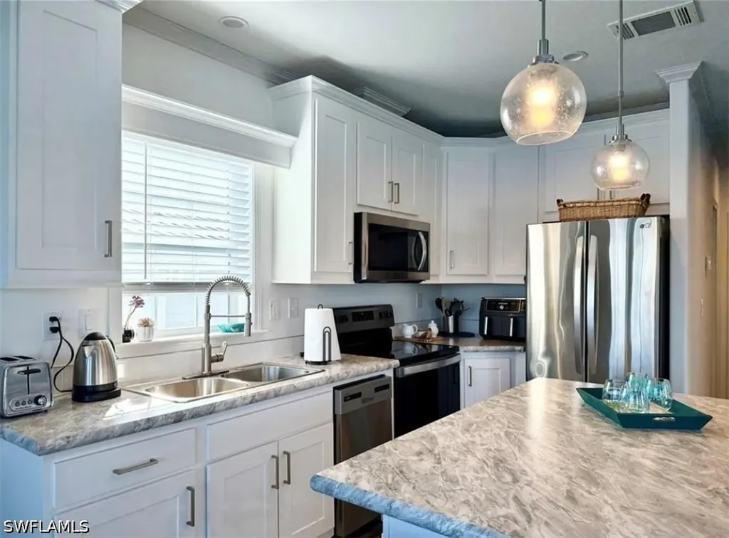 524 Cheetah Drive Naples FL 34114