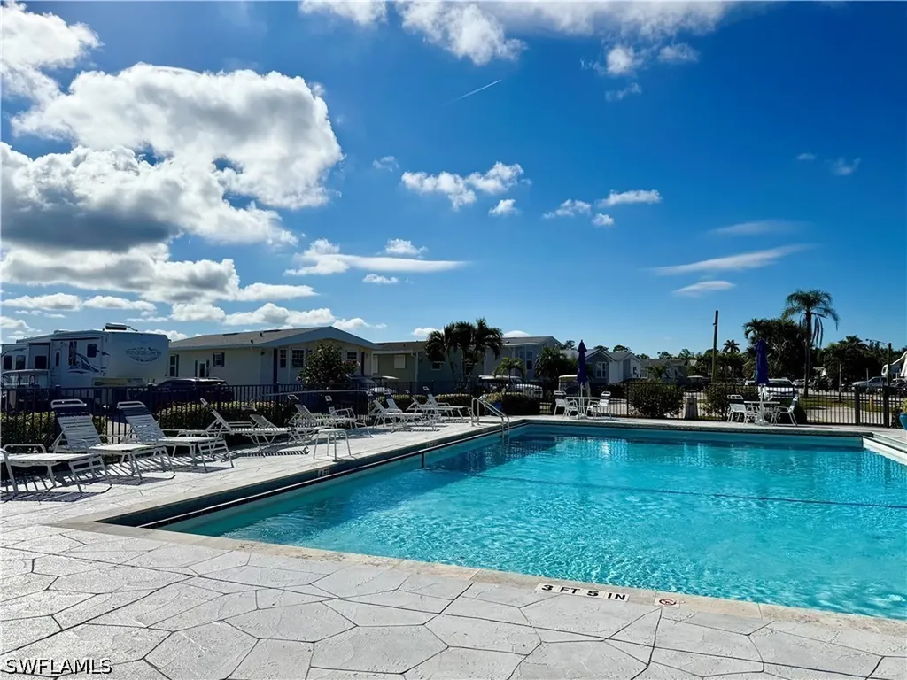 524 Cheetah Drive Naples FL 34114