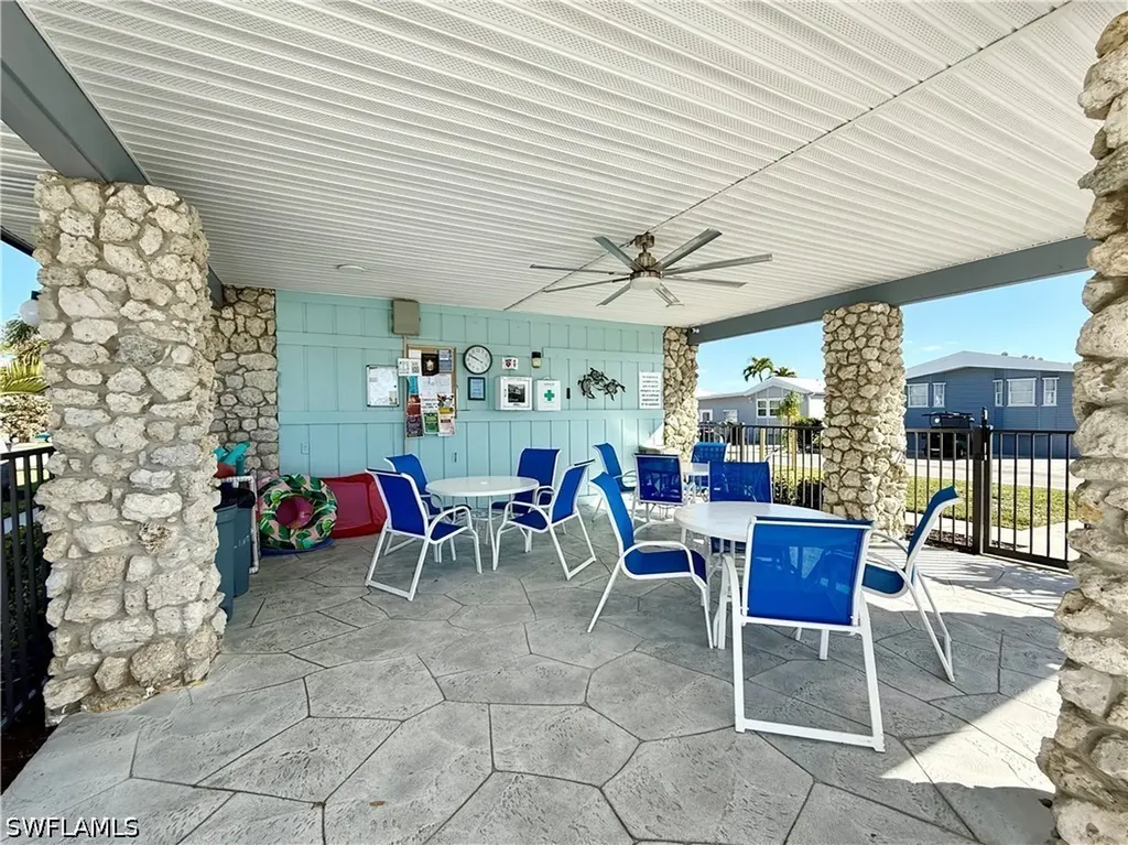 524 Cheetah Drive Naples FL 34114