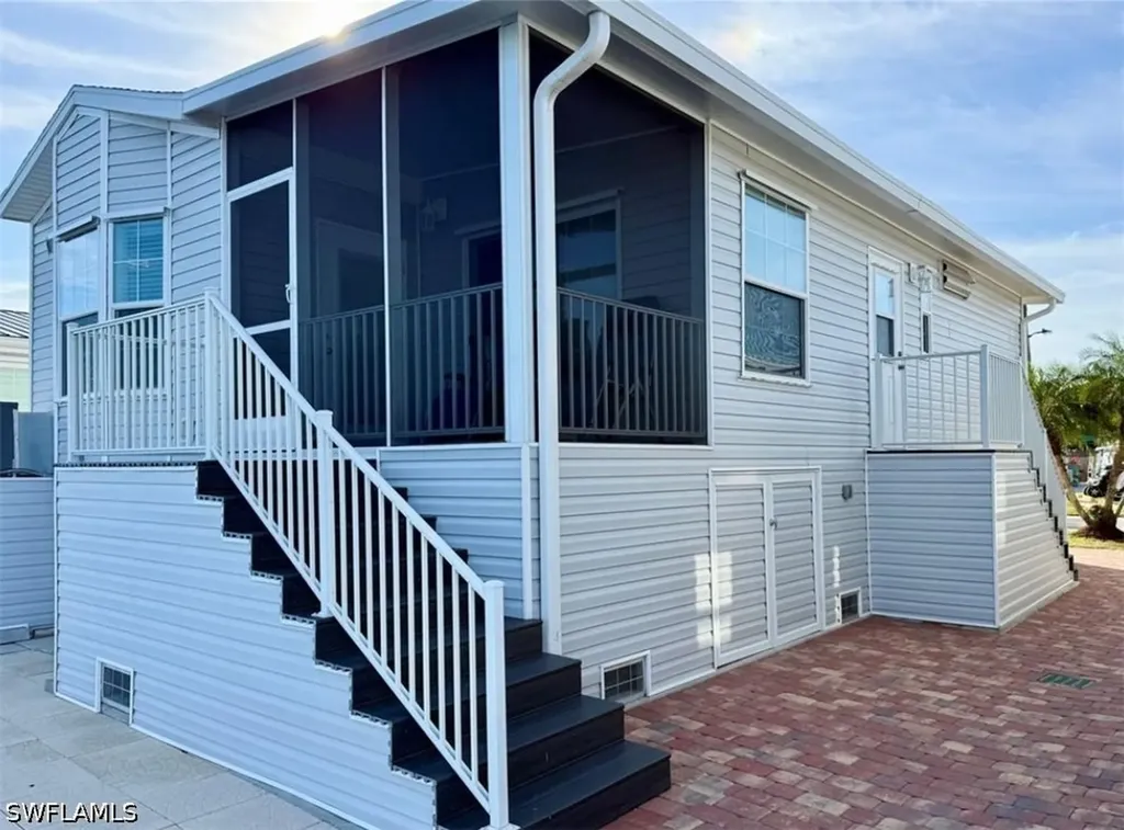 524 Cheetah Drive Naples FL 34114