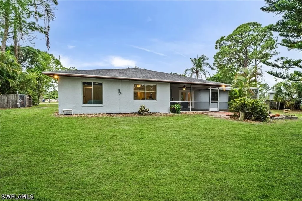 19208 Murcott Drive E Fort Myers FL 33967