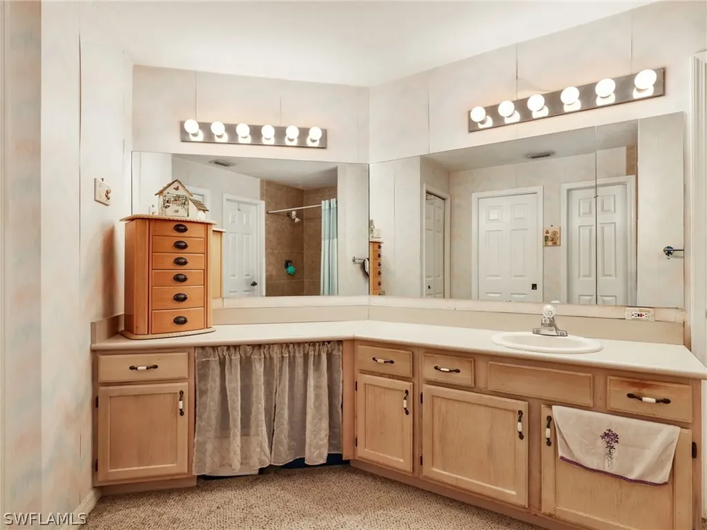 6658 Tannin Lane Naples FL 34109