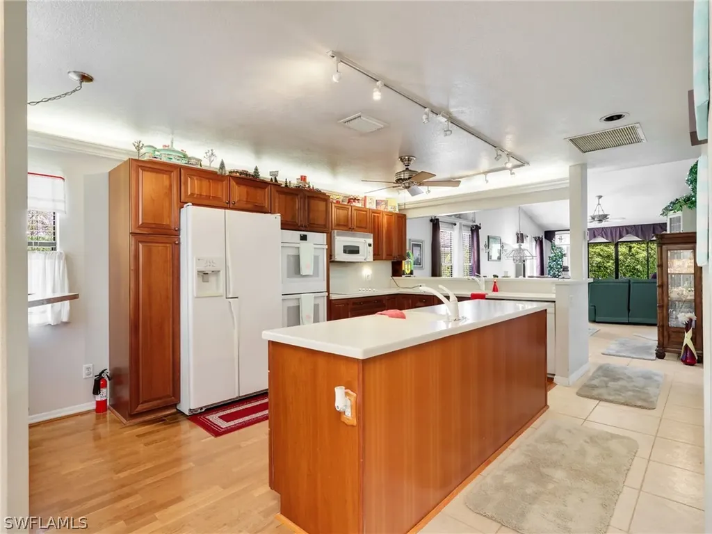 6658 Tannin Lane Naples FL 34109