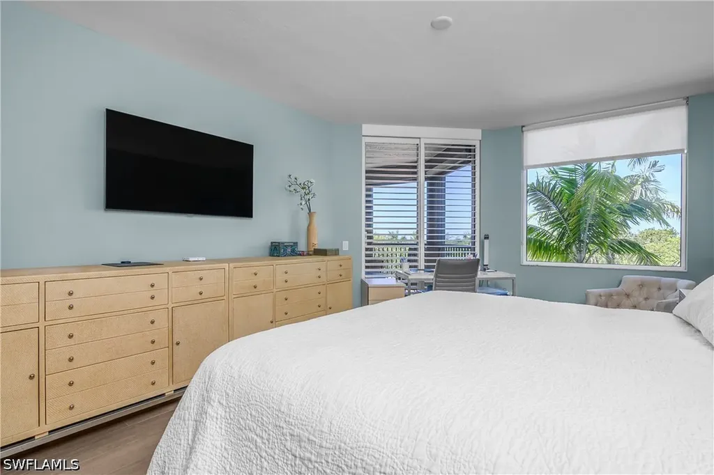 7225 Pelican Bay Boulevard Naples FL 34108