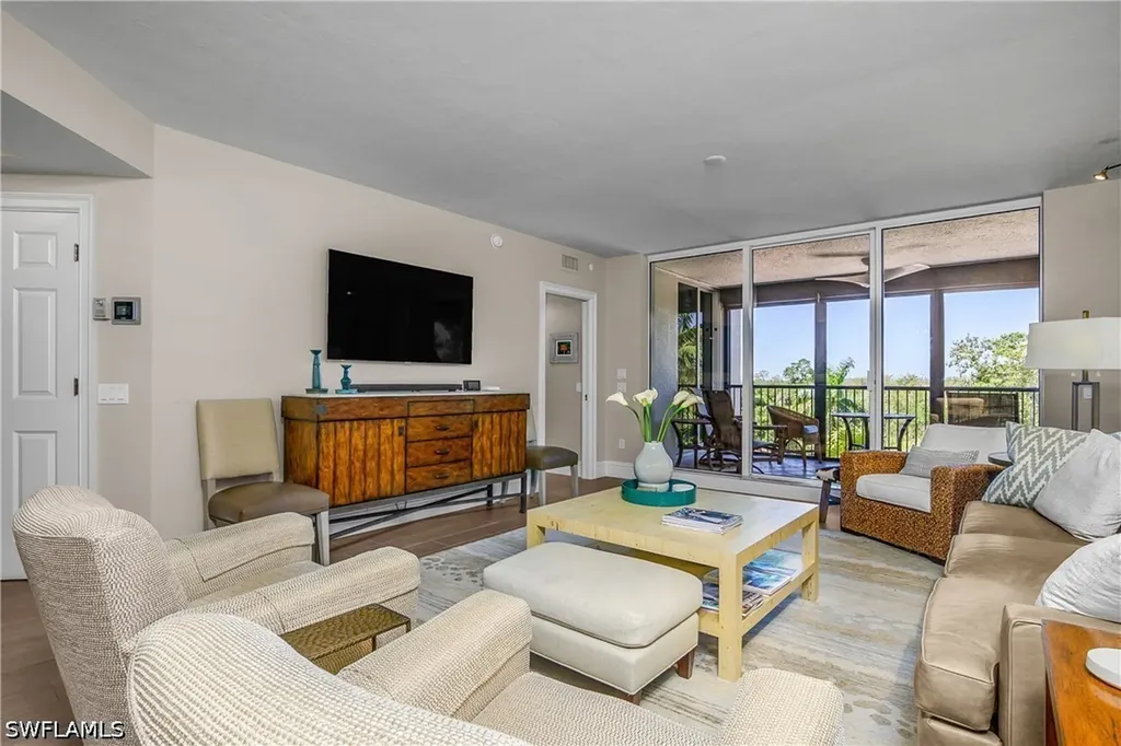 7225 Pelican Bay Boulevard Naples FL 34108