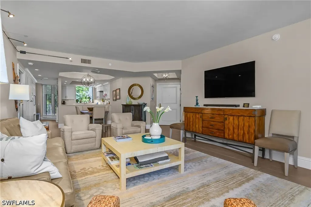 7225 Pelican Bay Boulevard Naples FL 34108