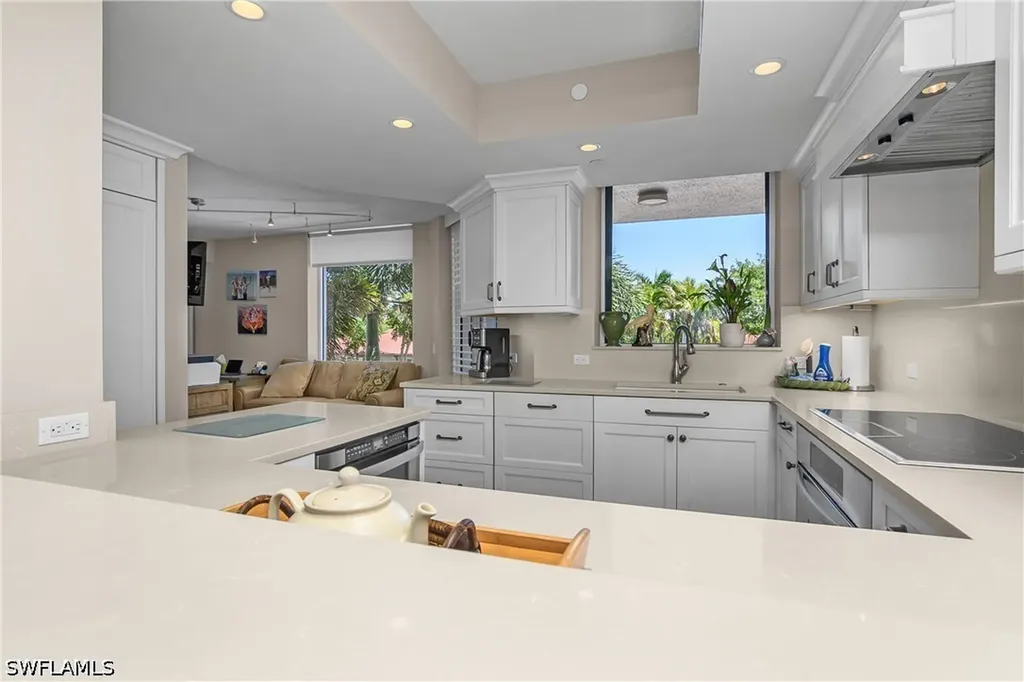 7225 Pelican Bay Boulevard Naples FL 34108