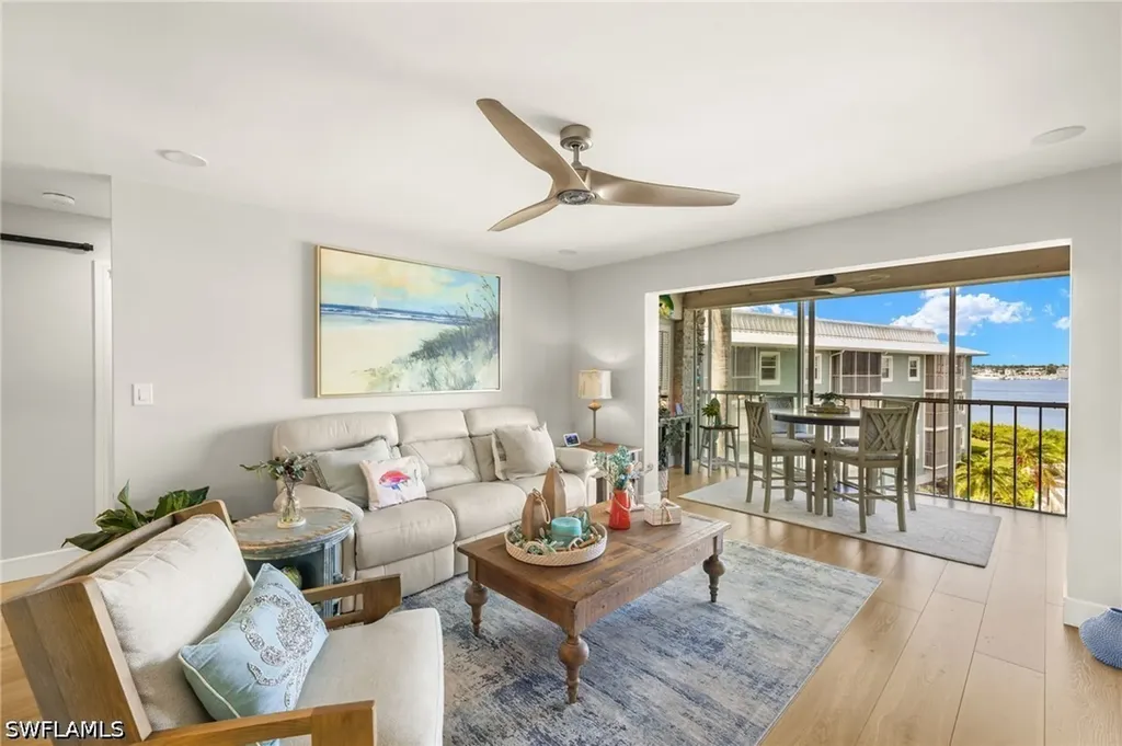 1140 Little Neck Court Naples FL 34102