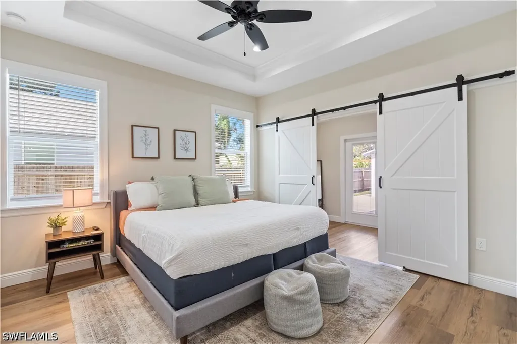 1324 E Giddens Avenue Tampa FL 33603