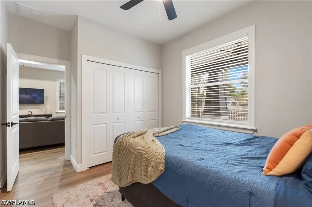 1324 E Giddens Avenue Tampa FL 33603