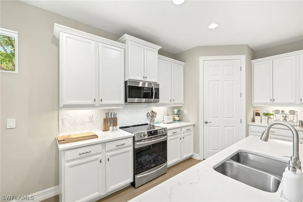 14546 Tropical Drive Naples FL 34114