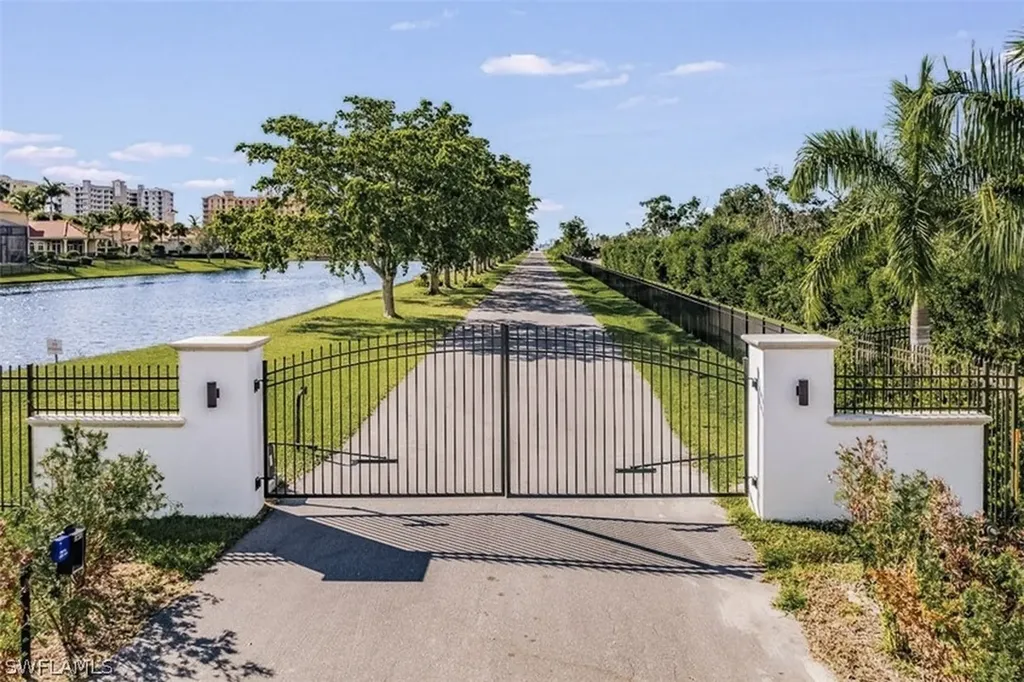 14040 Schultz Road Fort Myers FL 33908