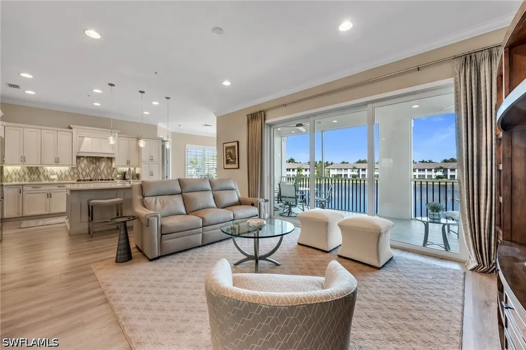 8026 Signature Club Circle Naples FL 34113
