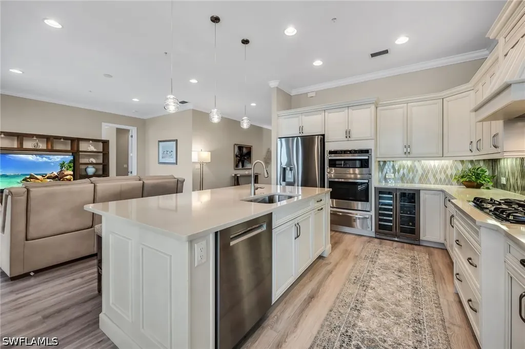 8026 Signature Club Circle Naples FL 34113