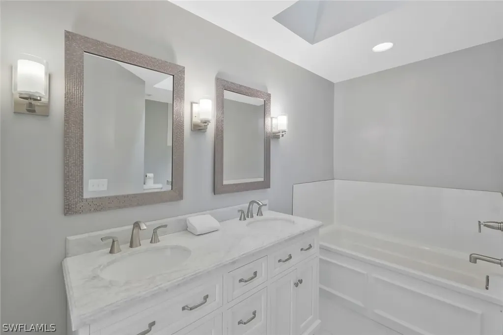 11054 Linnet Lane Naples FL 34119