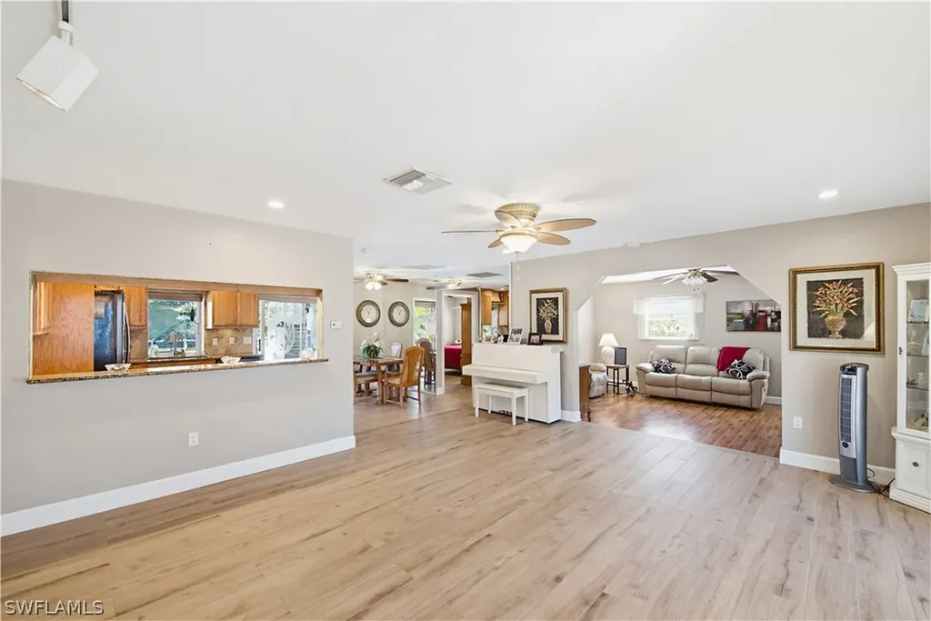 47 Constitution Drive Naples FL 34112