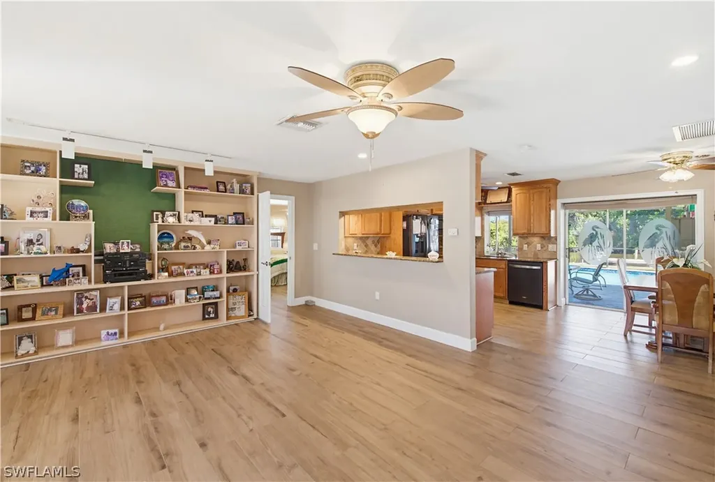 47 Constitution Drive Naples FL 34112