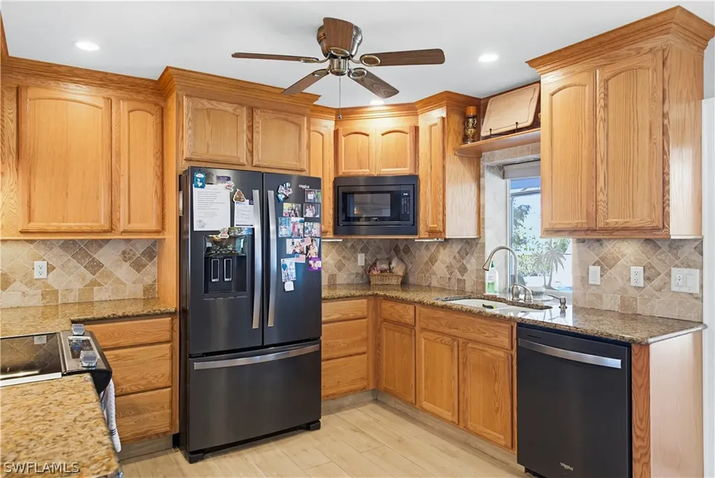 47 Constitution Drive Naples FL 34112