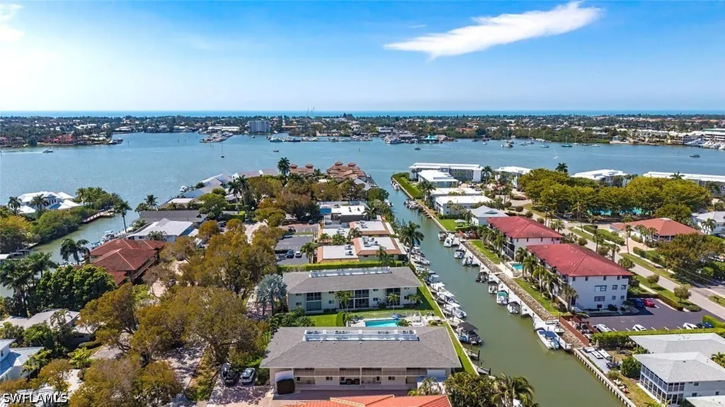 1417 Chesapeake Avenue Naples FL 34102