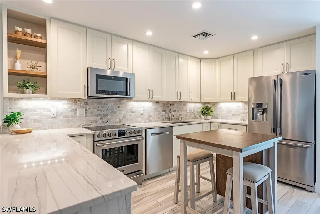 1417 Chesapeake Avenue Naples FL 34102