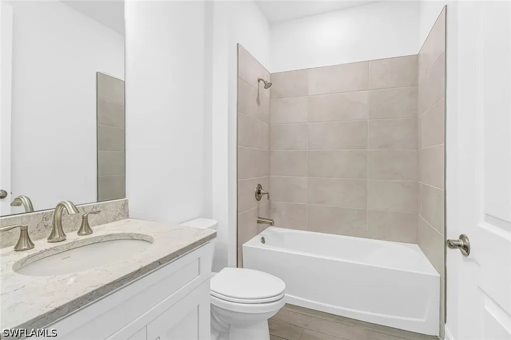 317 Spiaggio Court Naples FL 34114