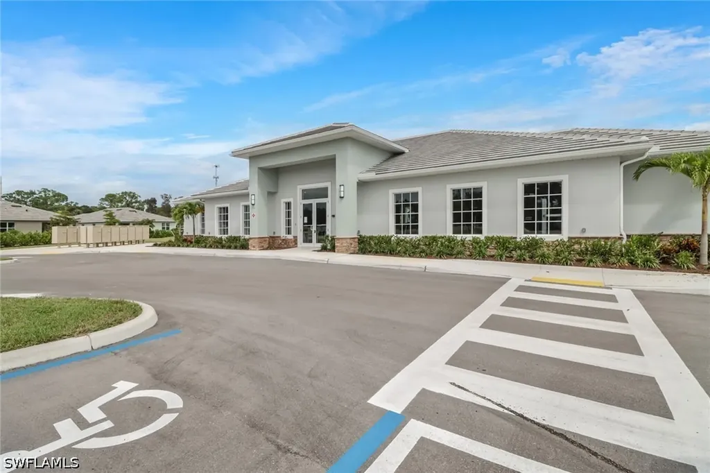 317 Spiaggio Court Naples FL 34114