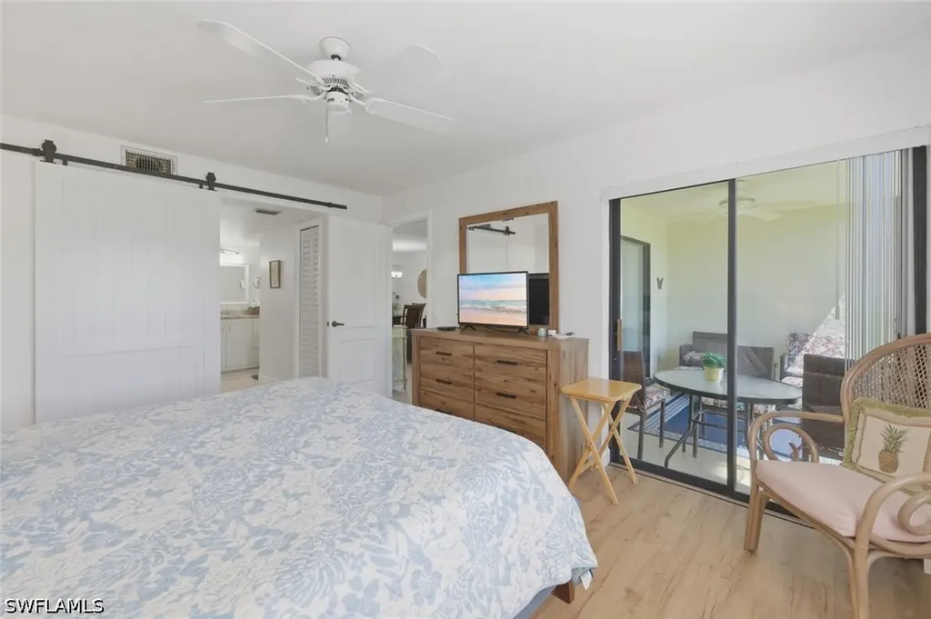 7260 Coventry Court Naples FL 34104