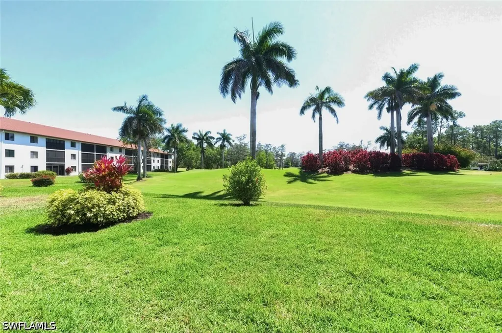 7260 Coventry Court Naples FL 34104