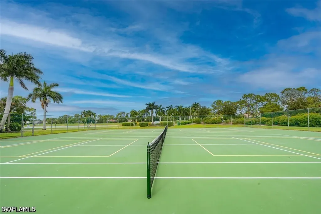7260 Coventry Court Naples FL 34104