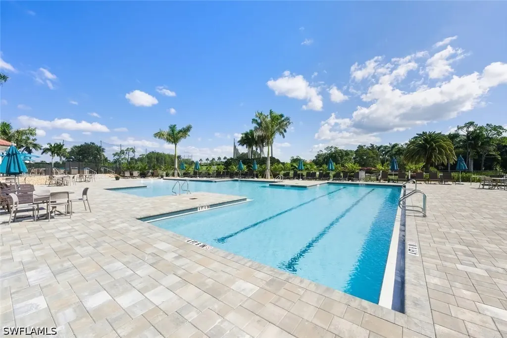 7260 Coventry Court Naples FL 34104